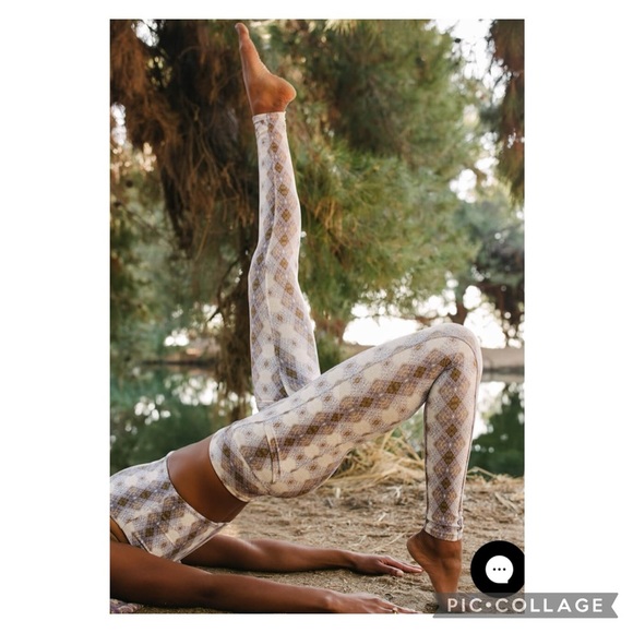 Wolven Argyle White Cossover Pocket Legging Size Small - Picture 16 of 16